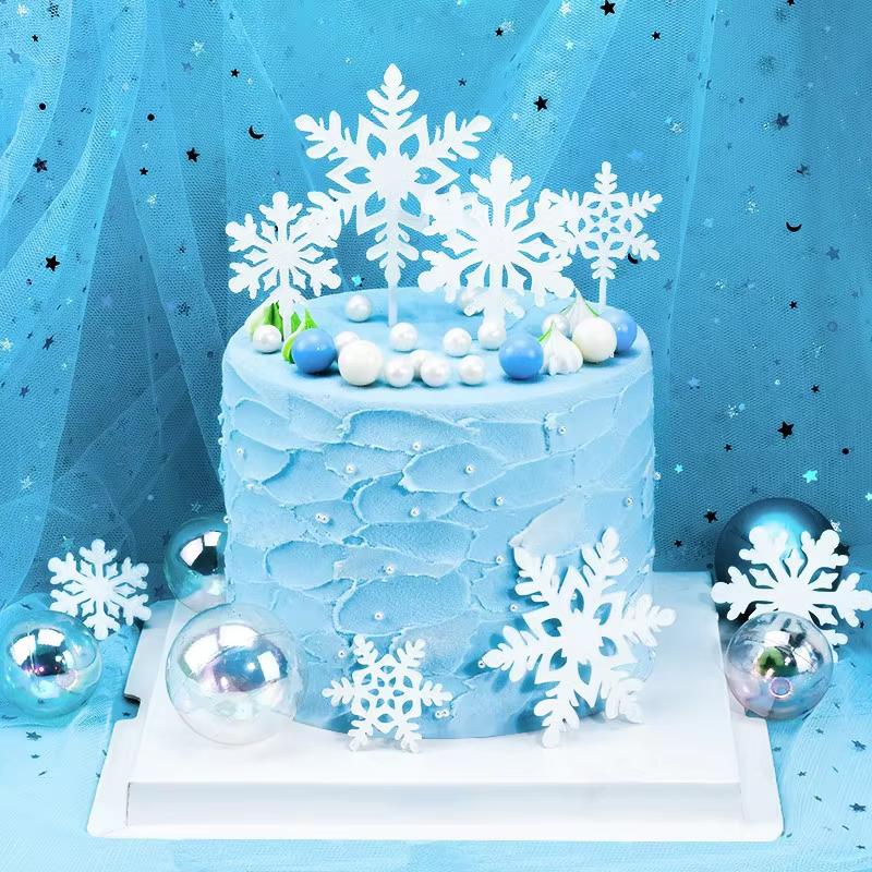 Snowflake cupcake toppers – Lilvelle Chanukah party finds