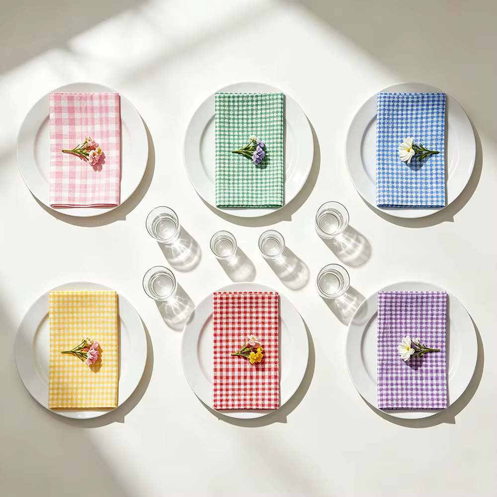 Gingham paper napkins