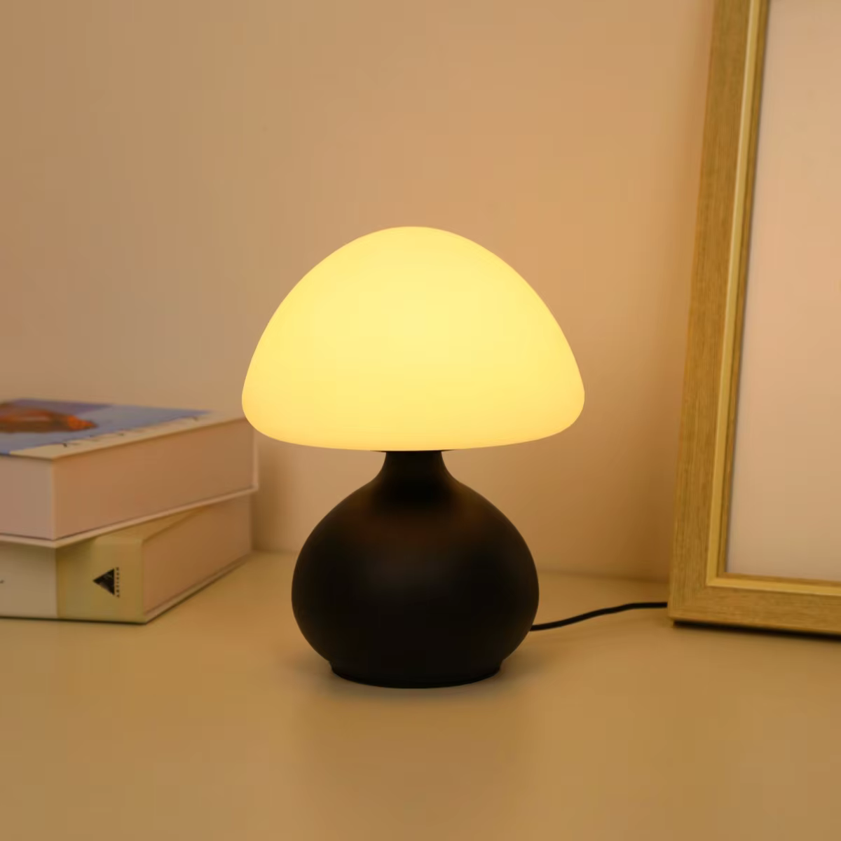 Mushroom Glow Table Lamp