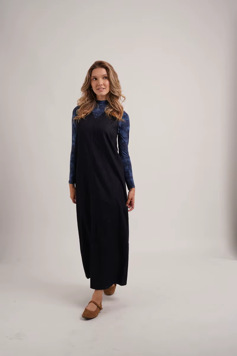 Denim V-Neck Maxi Dress – Black