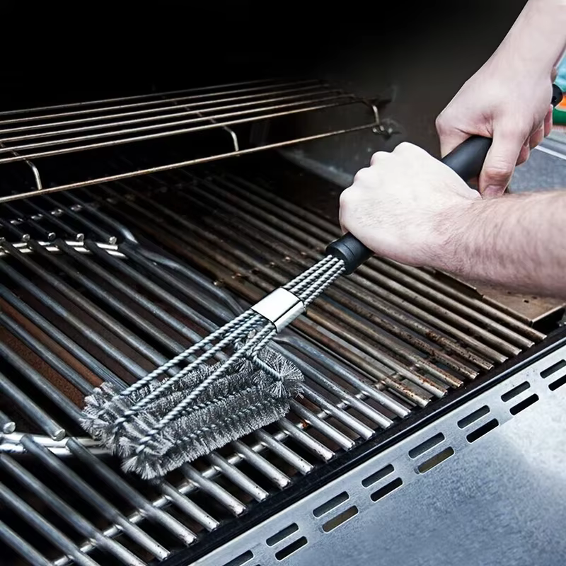 3-in-1 Grill Cleaning Brush – Lilvelle gift for Tatty