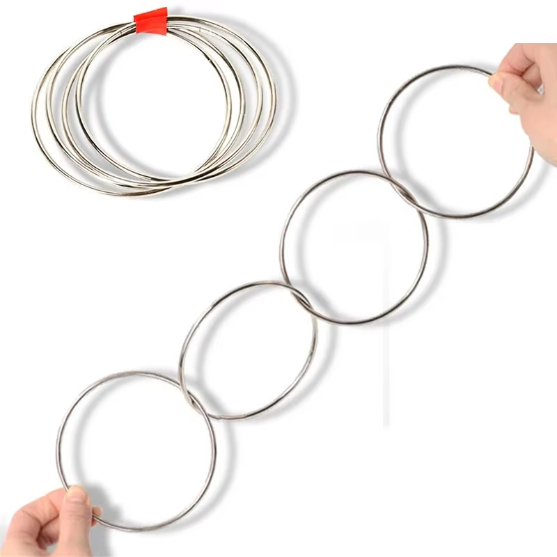 Linking magic rings