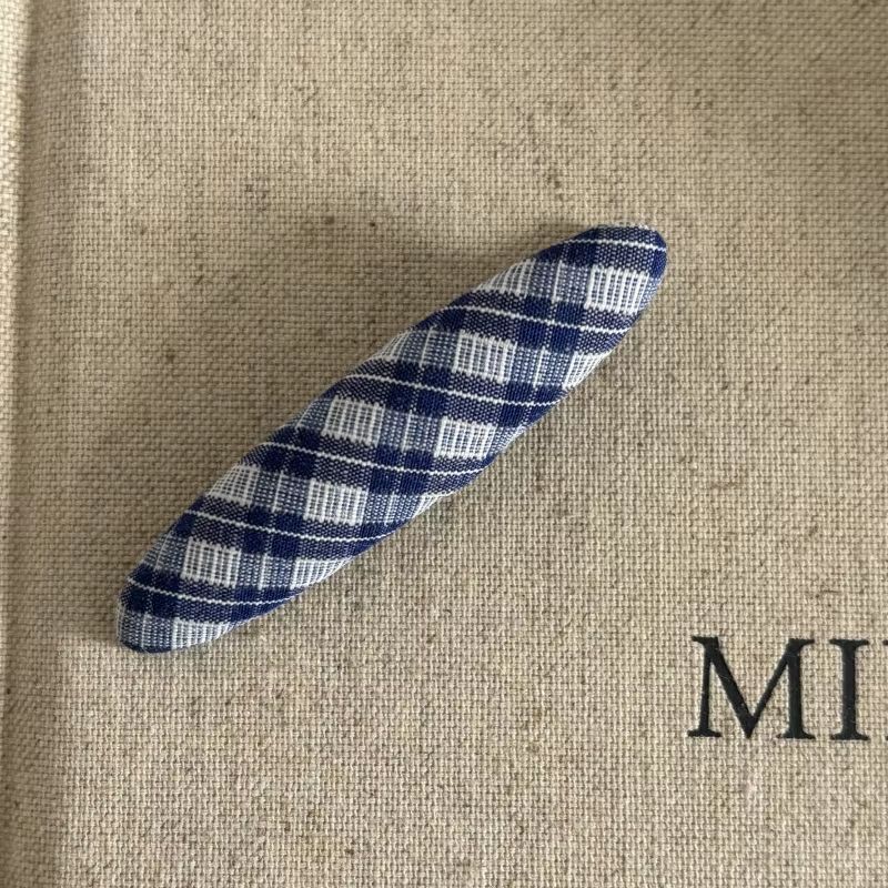 Striped Long Oval Clip