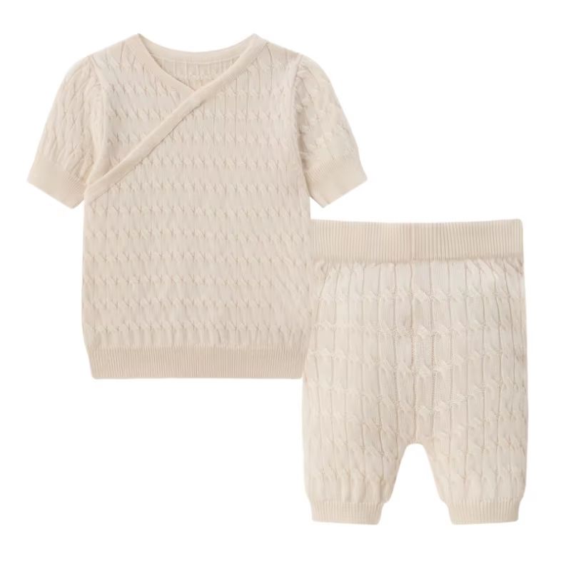 Beige Floral & Cableknit Collection – Cableknit Cream Set