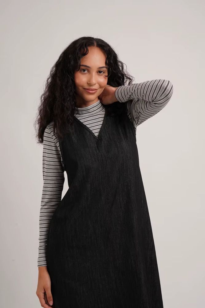 Denim V-Neck Maxi Dress – Black