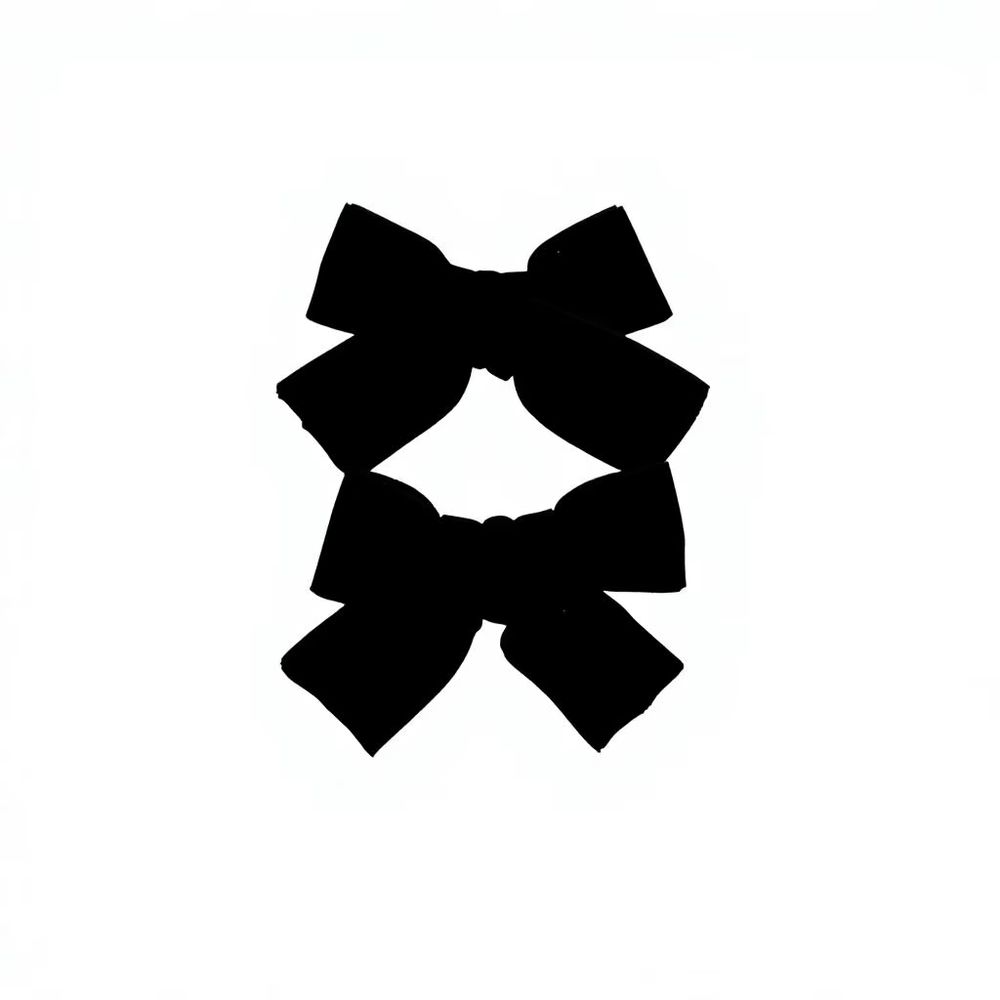 Black Mini Velvet Bow Clip – Ali Picks AW26