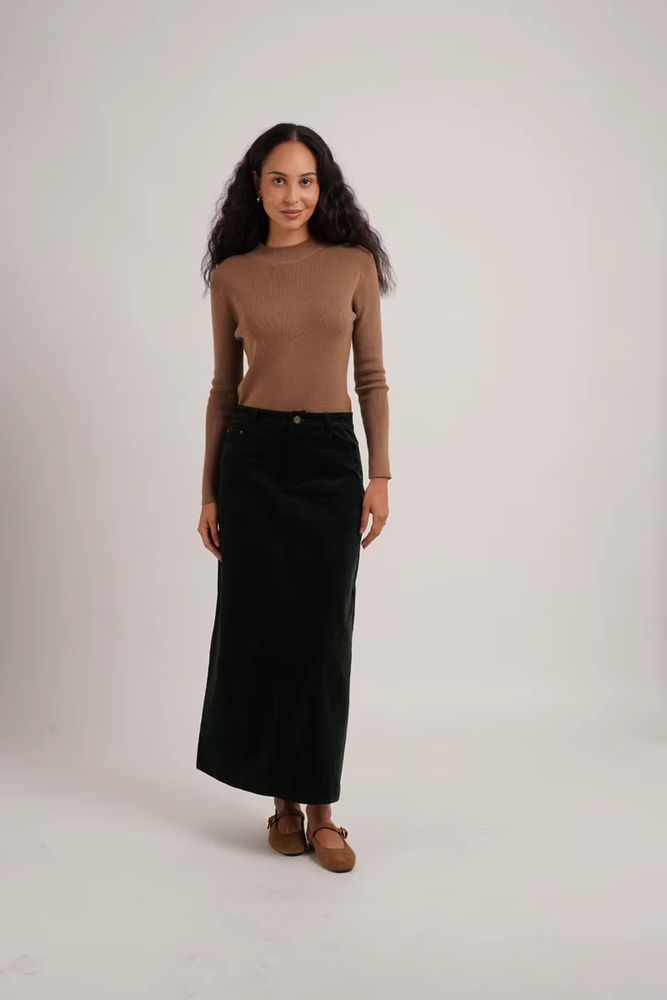 Retro Corduroy Collection – Dark Green Mockneck
