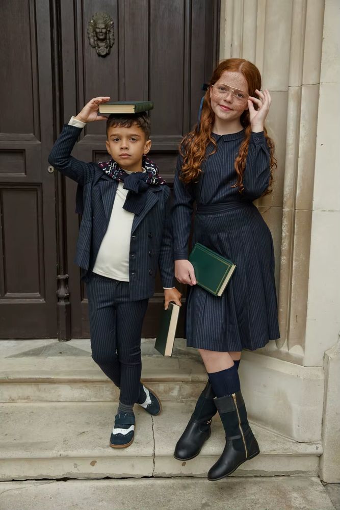 Windsor Collection – Navy Teen Set
