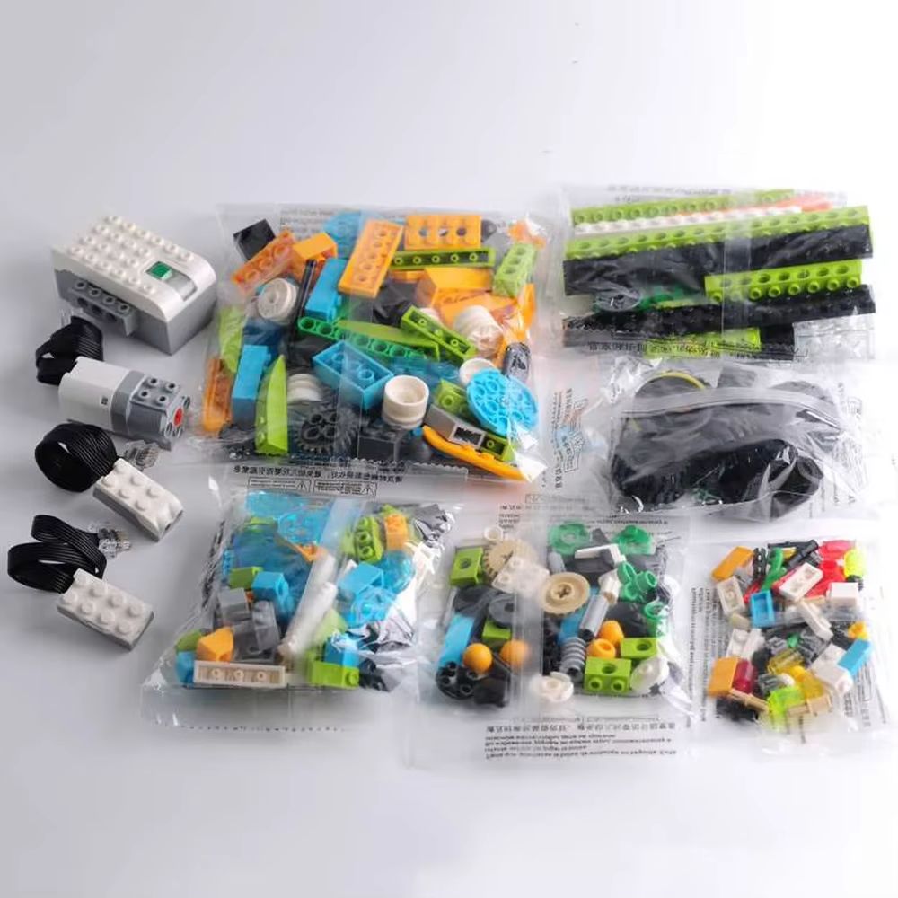 DIY Programmable Robot Bricks